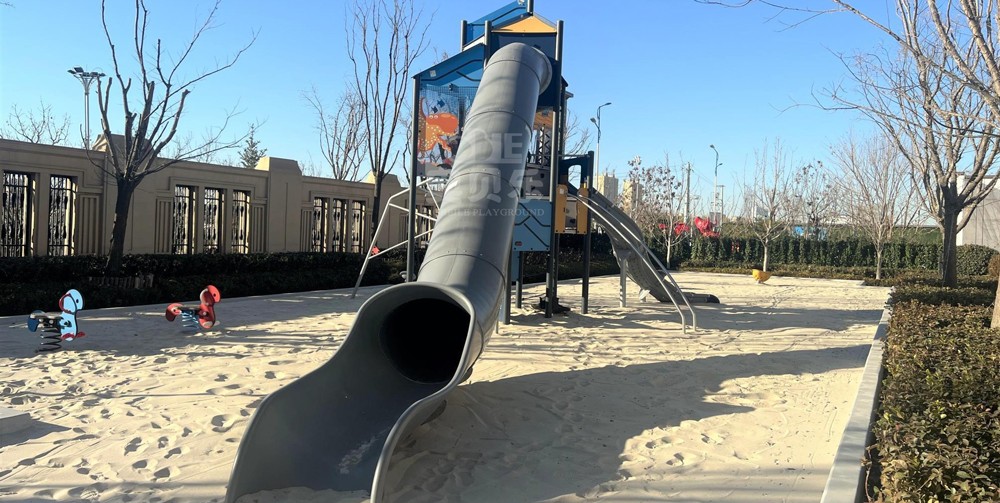 唐山国茂府小区儿童滑梯