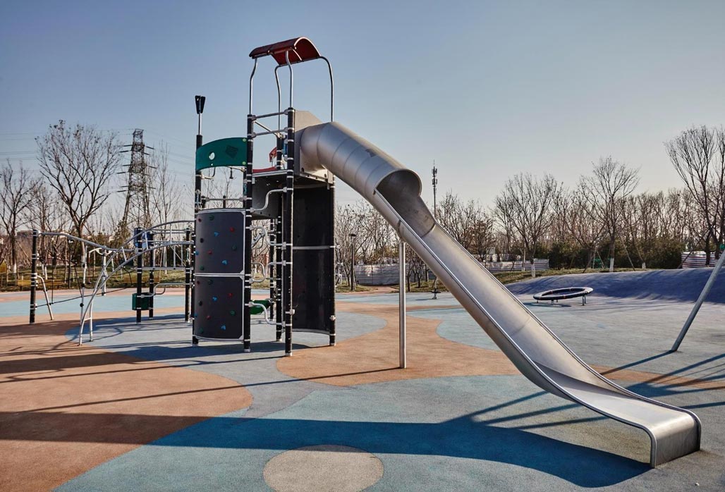 户外滑梯1.jpg